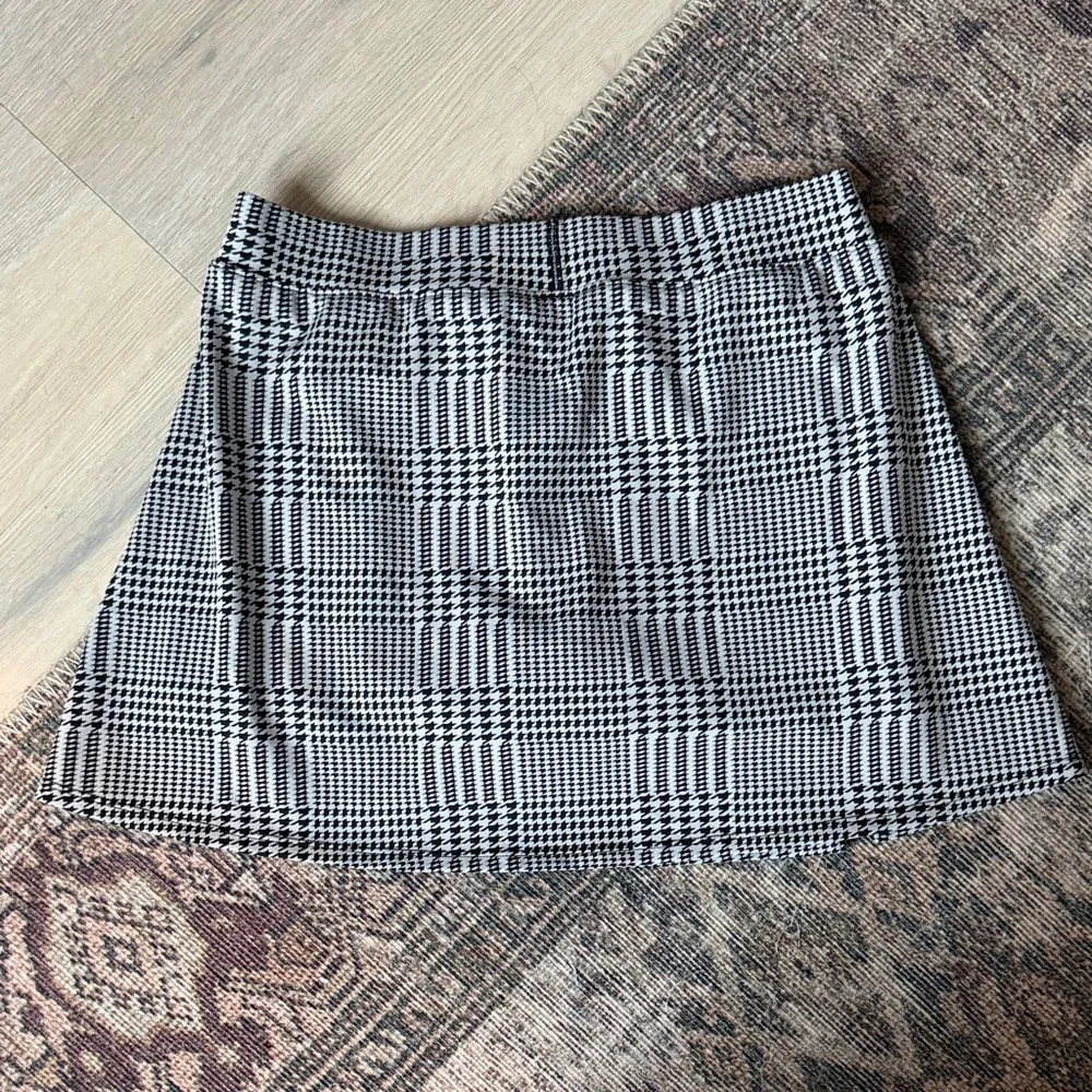 ALO Tennis Skort - Picture 5 of 6